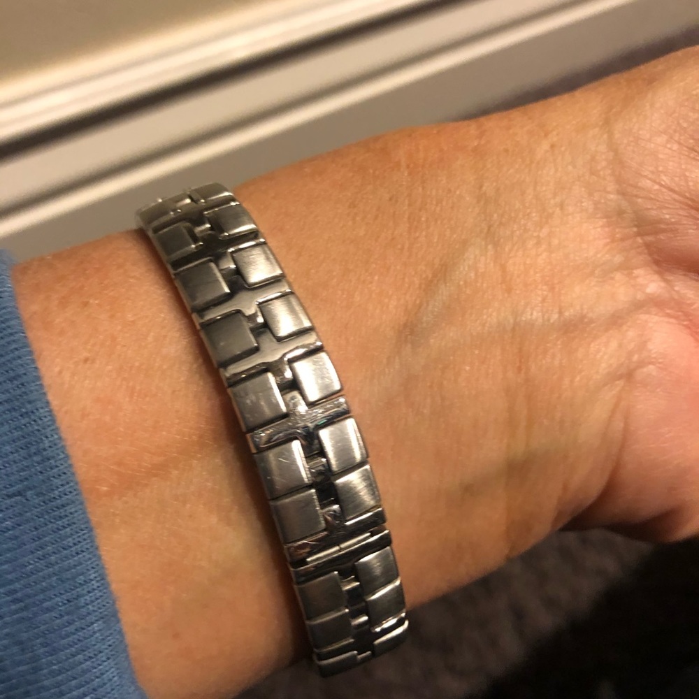 Watch - Picture 3 of 6